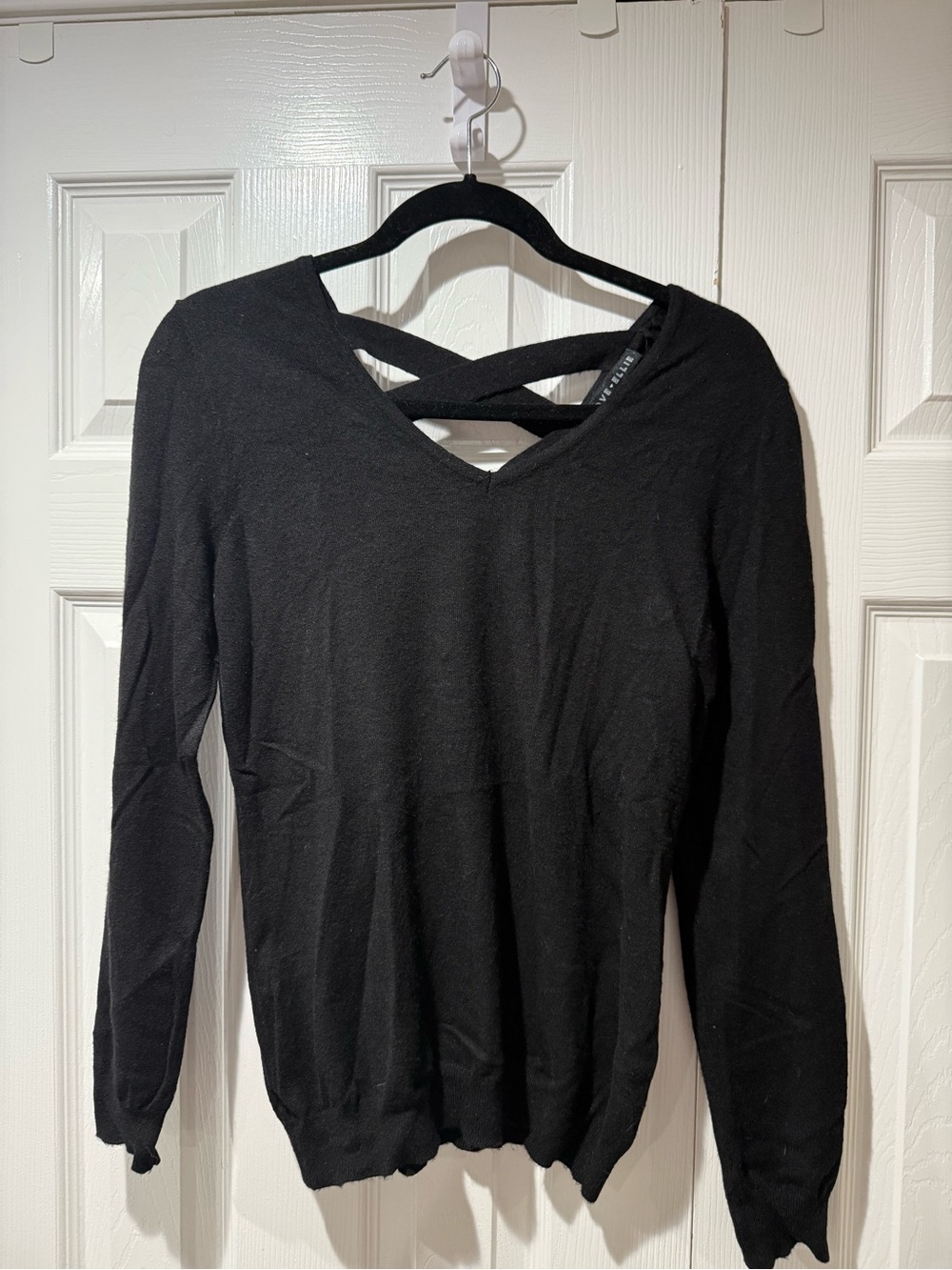 Women’s Black Crisscross V-Neck Pullover Sweater
